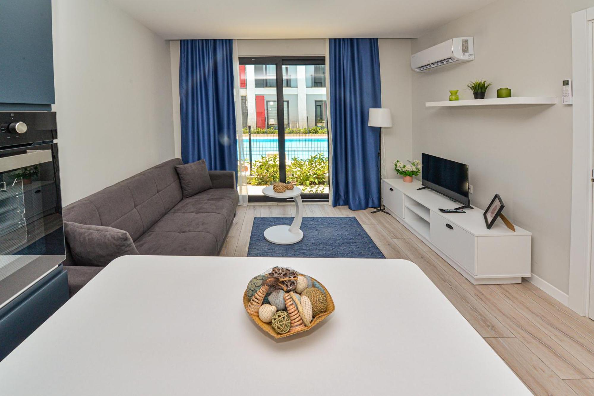 C Suites Antalia Airport Extérieur photo